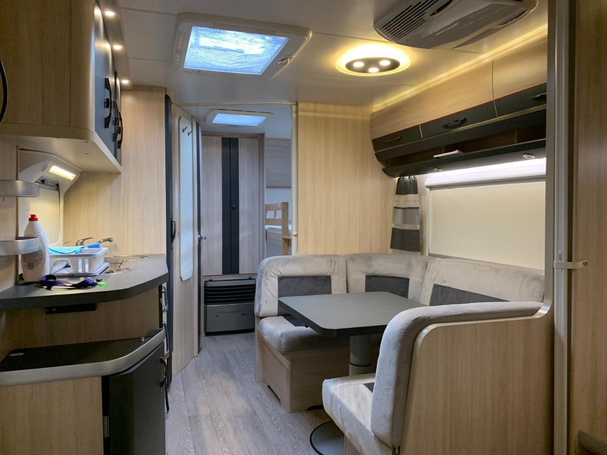 Przyczepy Kempingowe Vip - Osrodek Na Klifie Village - Hel Helska 11 Exteriör bild